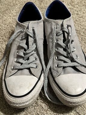 Converse Gray Canvas Low-Top Sneakers Size 8